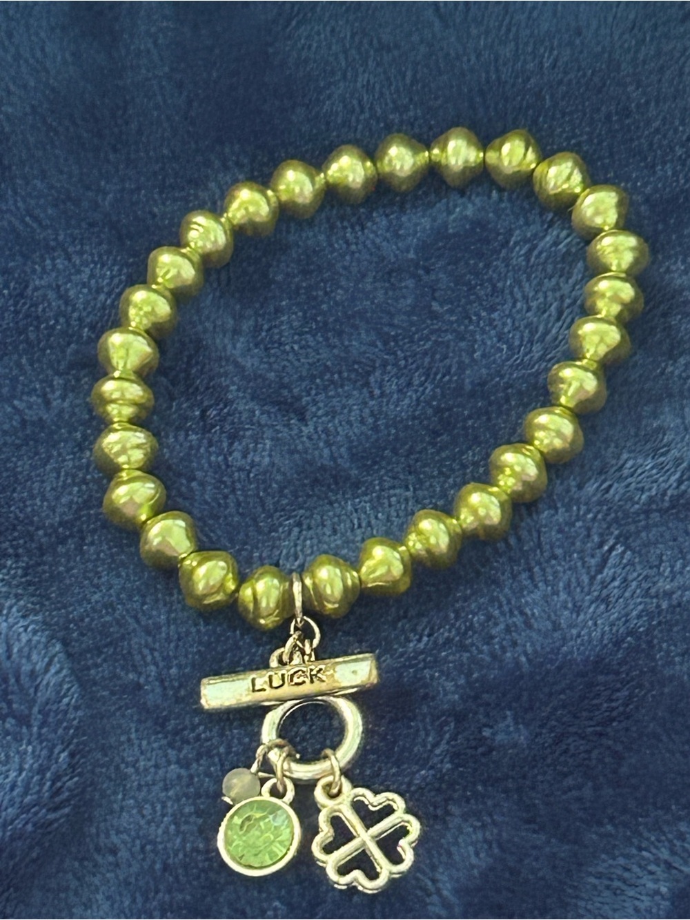 Avon 2013 Green Beaded Good Luck Charm Bracelet